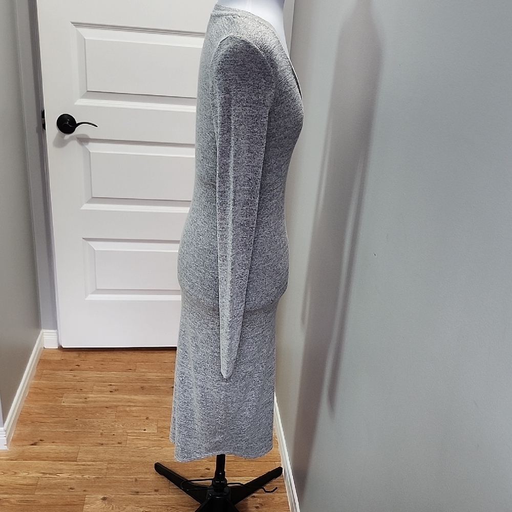 ARITZIA WILFRED FREE Gray v-neck long sleeve bodycon knit midi maxi dress - Picture 5 of 13